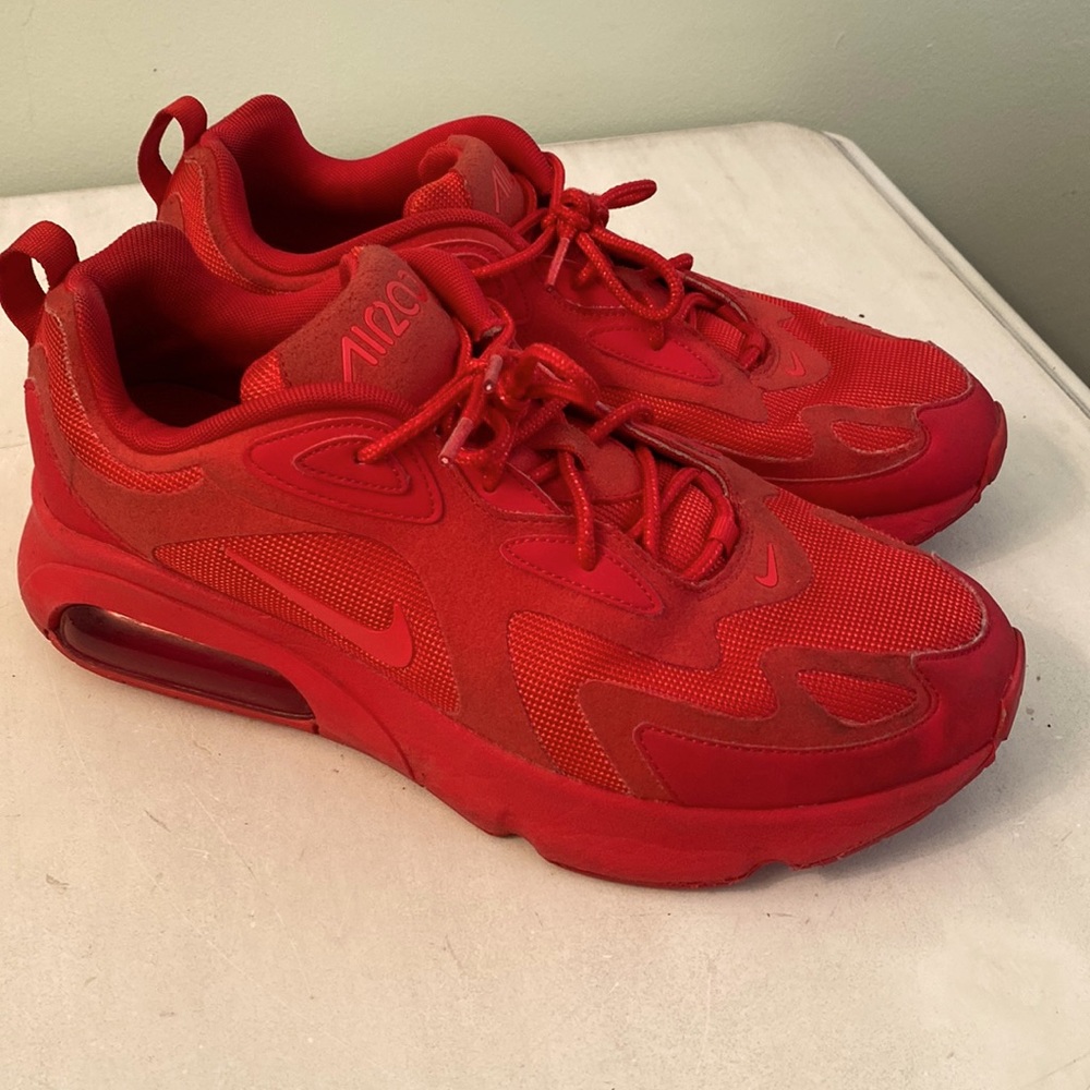 Nike Air Max 200 red shoes
